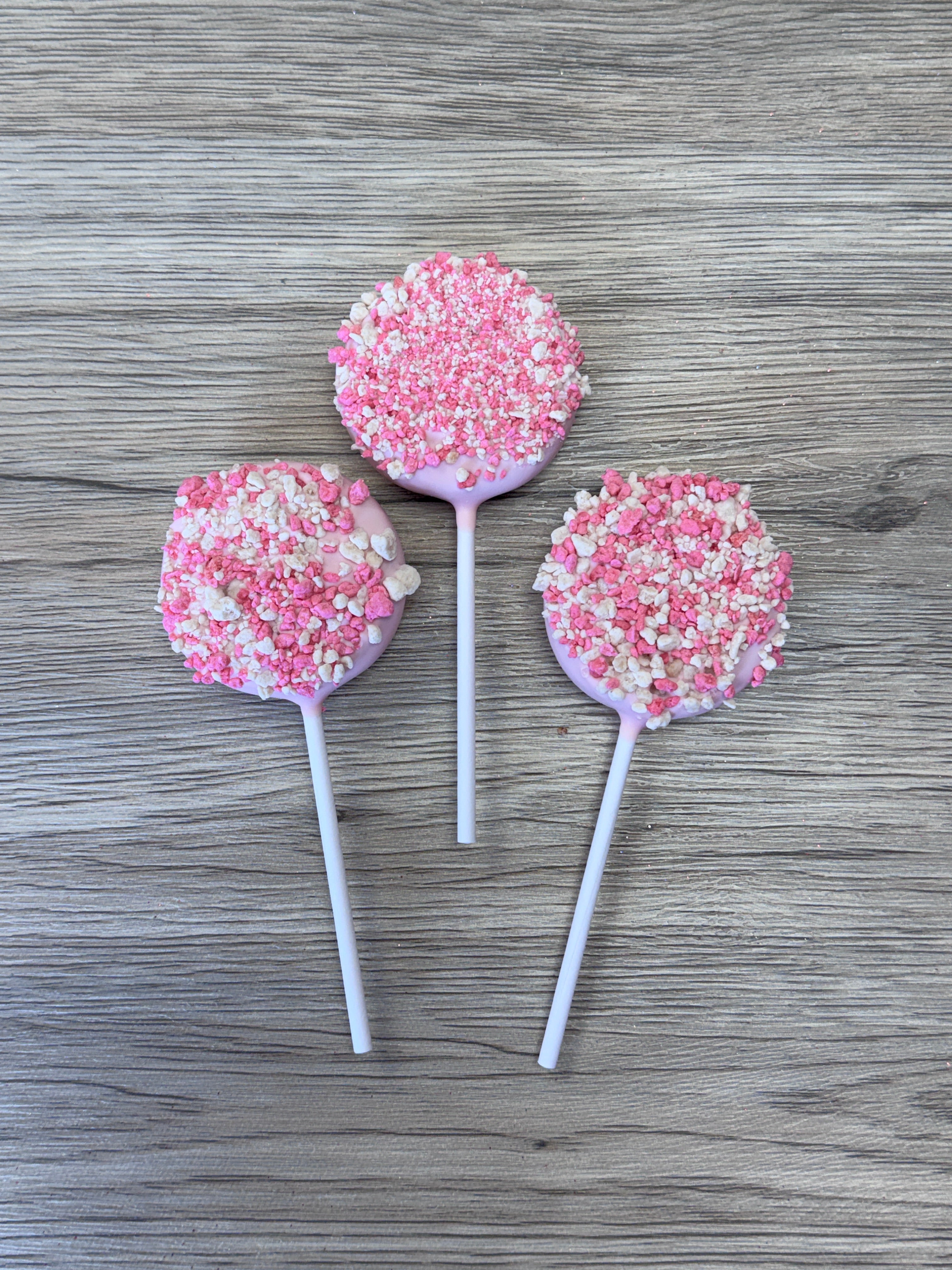 Strawberry Short Cake Cake Pop